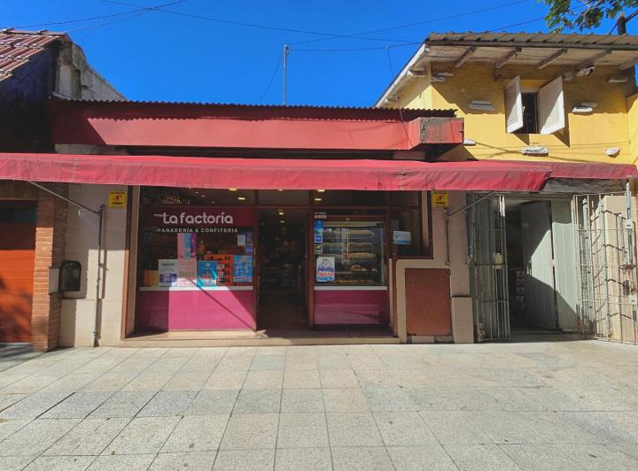 Local comercial · 251m²