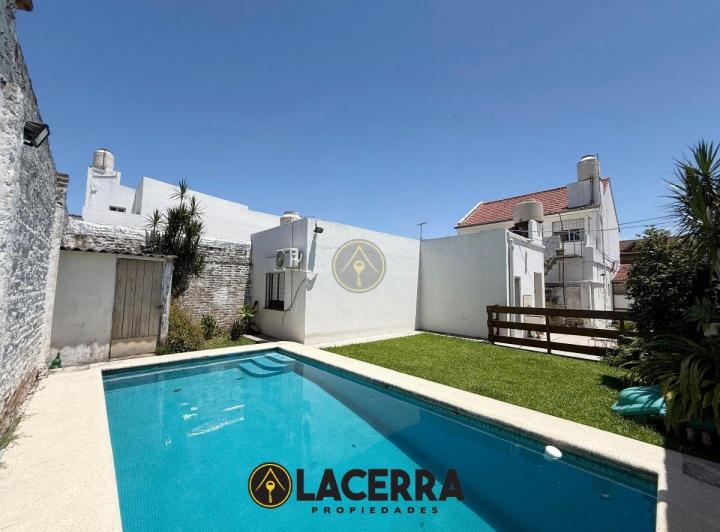 Casa · 167m² · 5 Ambientes · 2 Cocheras