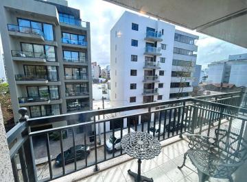Departamento · 90m² · 3 Ambientes · 2 Cocheras · Alquiler 12 Meses | Tres Amb. de Categoria con Cochera | Zona Guemes