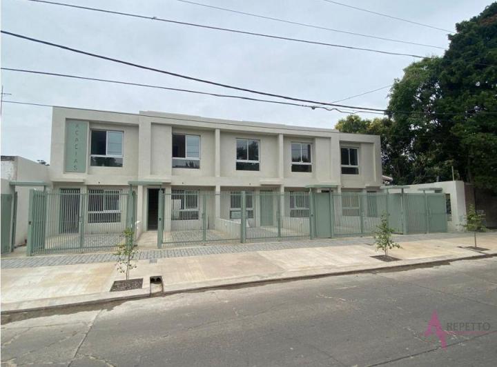 Casa · 90m² · 2 Dormitorios · 1 Cochera