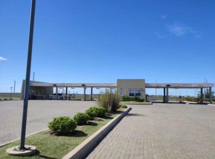 Terreno · 733m²