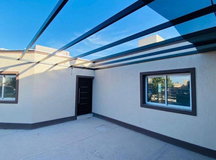 Casa · 170m² · 4 Ambientes · 2 Cocheras
