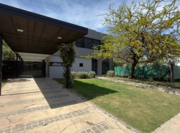 Casa · 180m² · 4 Ambientes · 2 Cocheras · Casa en Venta | Barrio Cerrado Las Cañitas – Malagueño