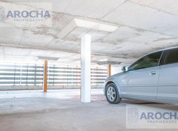 1 piso · Cochera Venta o Alquiler - Quilmes