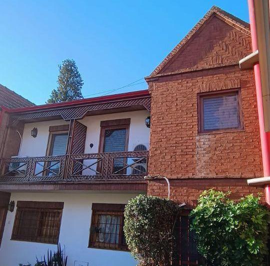 Casa · 85m² · 4 Ambientes · 1 Cochera