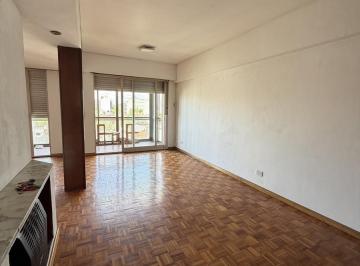 Departamento · 75m² · 4 Ambientes · 1 Cochera · Alquiler 4amb C/coch - Av Congreso 3300