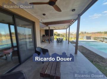 Casa · 180m² · 5 Ambientes · 2 Cocheras · Casa en El Cantón Alquiler Temporario de Verano