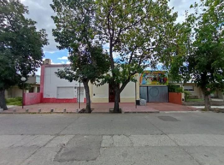 Local comercial · 460m²
