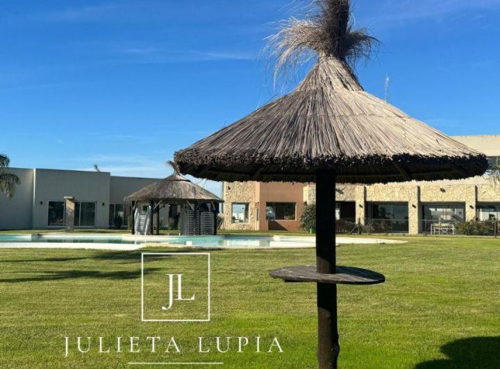 Terreno · 1100m² · 1 Ambiente