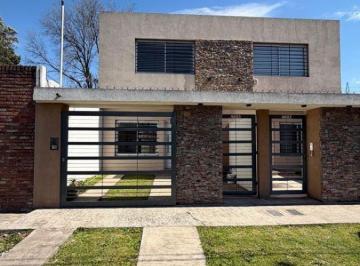 Casa de 3 ambientes, Quilmes · Duplex a Estrenar en Barrio Residencial Quilmes Oeste 3 Amb con Patio