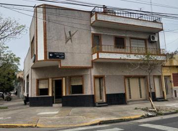 PH de 3 ambientes, Pompeya · Departamento Tipo Casa en Primer Piso X Escalera con Cochera