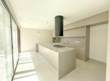 Casa · 285m² · 7 Ambientes · 2 Cocheras · Venta Casa 4 Dorm. 2 Master Suite Cochera Doble Piscina. Vida, Funes