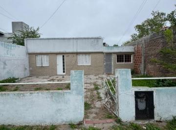 Casa de 4 ambientes, La Plata · Casa de 600 m² con 2 Dorm. en Venta en Altos de San Lorenzo