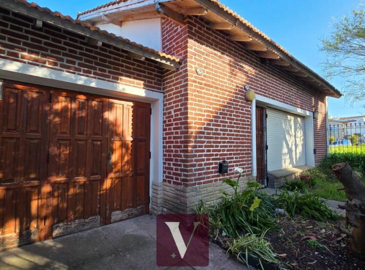 Casa · 92m² · 3 Ambientes · 1 Cochera
