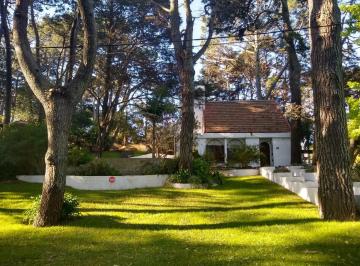 Casa de 6 ambientes, Valeria del Mar · Chalet en Valeria del Mar 7 Personas Cerca de La Playa y del Centro