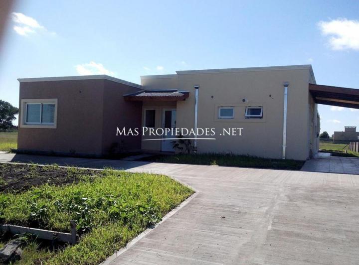 Casa · 145m² · 4 Ambientes · 1 Cochera