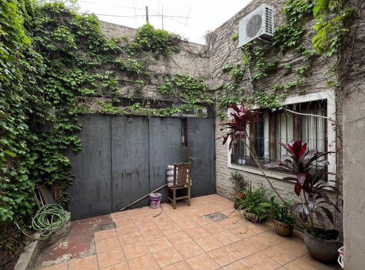 Casa · 94m² · 4 Ambientes · 1 Cochera