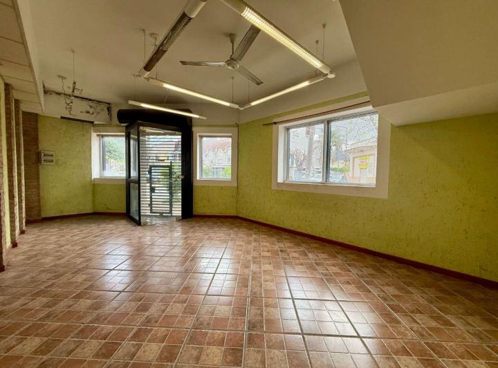 Local comercial · 42m²