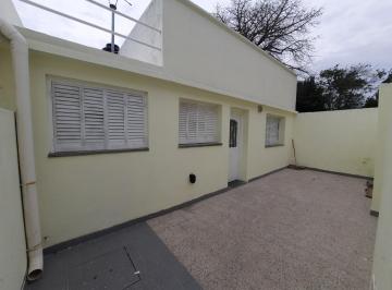 Casa · 62m² · 3 Ambientes · Casa Interna 2 Dorm. - Pje. Olascoaga 1429 (Alt. Mendoza 5300)