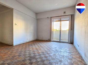 Departamento · 54m² · 3 Ambientes · Venta Amplio 3 Ambientes con Balcon en Balvanera