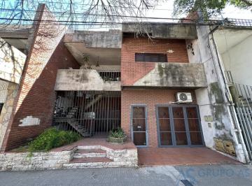 Departamento · 85m² · 3 Ambientes · Departamento a Reciclar de 2 Dorm. con Terraza Propia - Ricchieri 2574