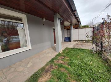 Casa de 6 ambientes, San Carlos de Bariloche · Casa en Alquiler C/ Cochera en San Carlos de Bariloche