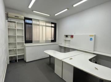 Oficina comercial de 3 ambientes, Villa Urquiza · Oficinas de 93 m² en Villa Urquiza