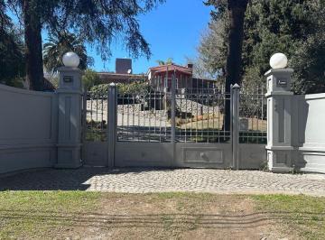 Casa de 7 ambientes, Mendiolaza · Talar de Mendiolaza a 40 m de Av Tisera