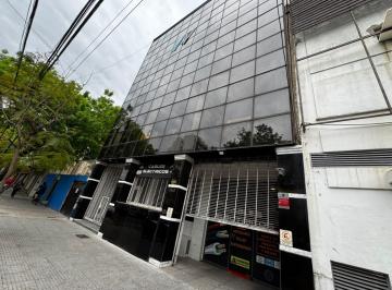 Edificio · 2000m² · 3 Cocheras · Alquiler Edificio Industrial Liniers
