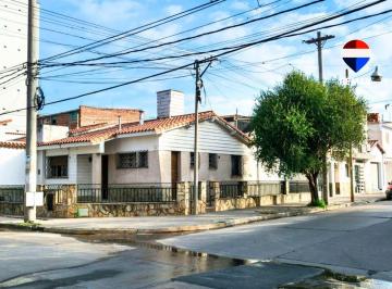 Casa · 400m² · 10 Ambientes · 2 Cocheras · Casa 3 Dorm + Departamento Venta Macrocentro