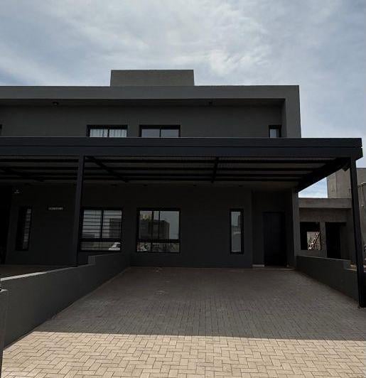 Casa · 11111m² · 7 Ambientes · 2 Cocheras