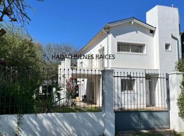 Casa de 6 ambientes, Córdoba · Alquilo Casa Tres Dorm. Ubicada en Barrio La Carolina