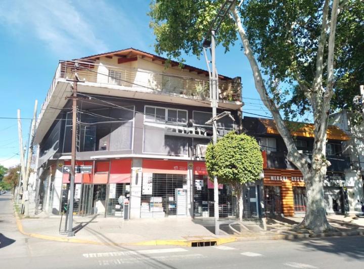 Local comercial · 445m² · 5 Ambientes