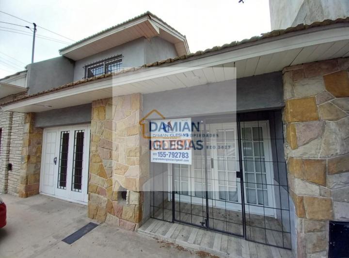 Casa · 80m² · 4 Ambientes · 1 Cochera