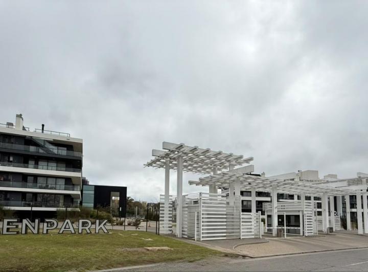 Departamento · 160m² · 5 Ambientes · 1 Cochera