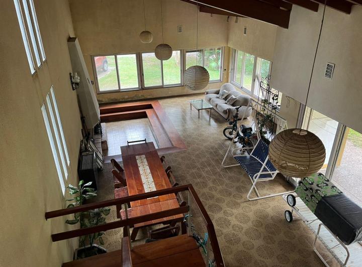 Casa · 150m² · 5 Ambientes · 2 Cocheras
