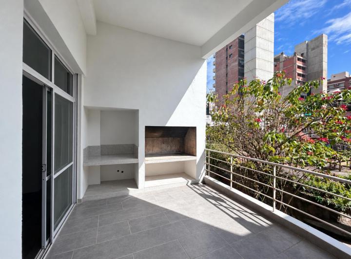 Departamento · 57m² · 6 Ambientes · 1 Cochera