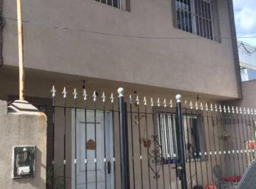 PH · 100m² · 4 Ambientes · 1 Cochera · Casa Venta Ituzaingo