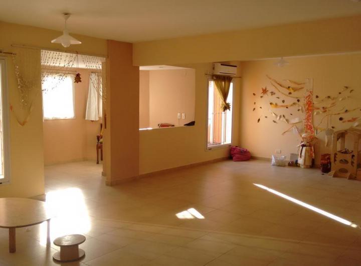Casa · 250m² · 6 Ambientes · 1 Cochera