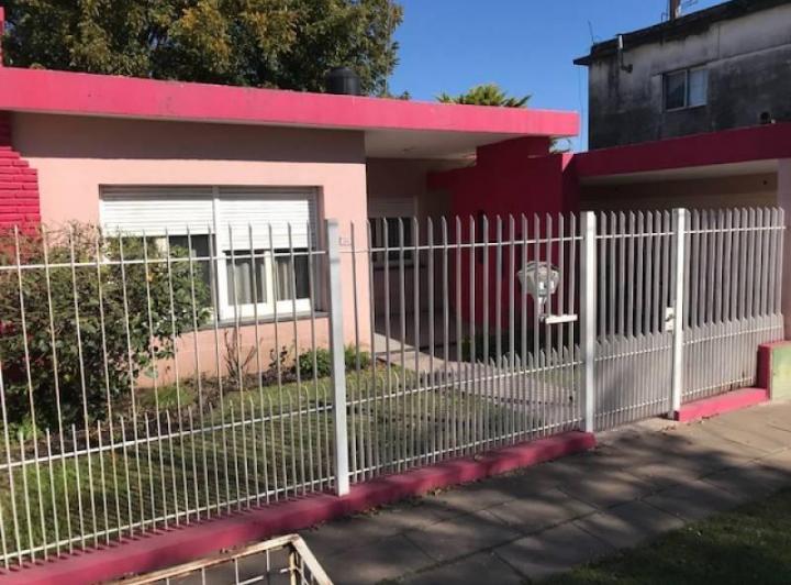 Casa · 90m² · 3 Ambientes · 1 Cochera