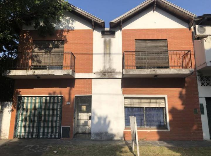 Casa · 132m² · 4 Ambientes · 1 Cochera