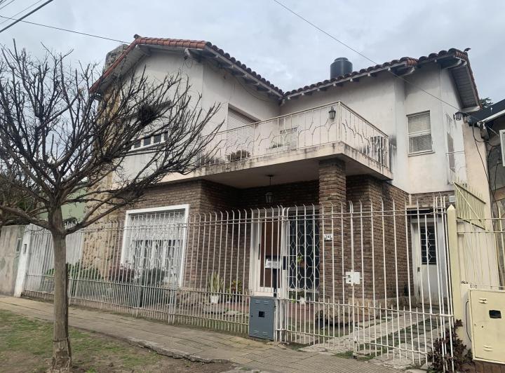 Casa · 119m² · 4 Ambientes · 1 Cochera