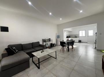 Casa · 100m² · 3 Ambientes · 1 Cochera · Casa Venta Ituzaingo