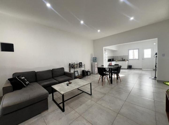 Casa · 100m² · 3 Ambientes · 1 Cochera
