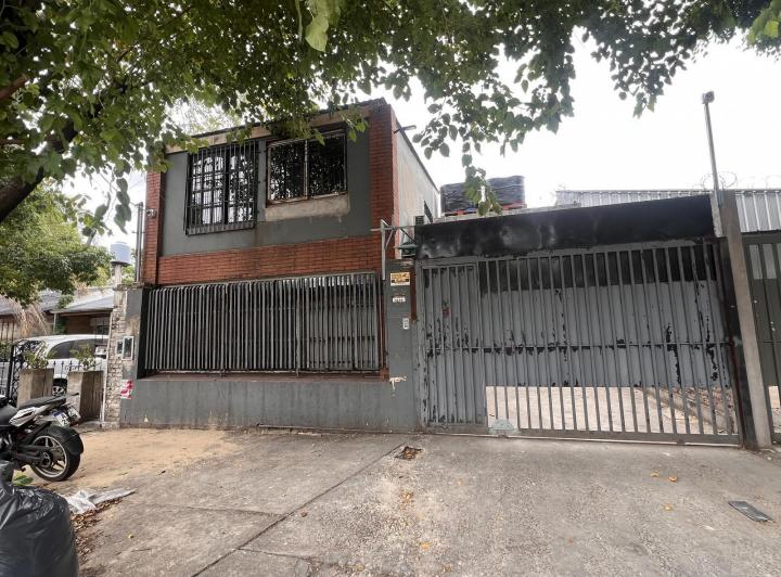 Local comercial · 320m² · 4 Ambientes · 5 Cocheras