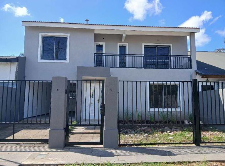 Casa · 200m² · 5 Ambientes