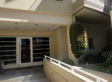 Departamento de 1 ambiente, General San Martín · Al Frente, con Cocina Independiente y Sum.