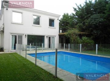 Casa · 320m² · 7 Ambientes · 1 Cochera · Casa en Alquiler Barrio Cerrado Las Victorias San Isidro