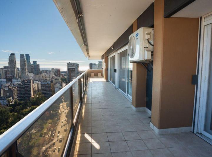 Departamento · 230m² · 5 Ambientes · 3 Cocheras