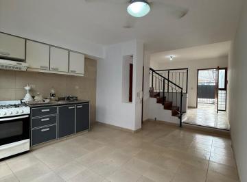 PH · 75m² · 4 Ambientes · 1 Cochera · Dúplex de 2 Dorm. en Alquiler – Godoy Cruz 1900